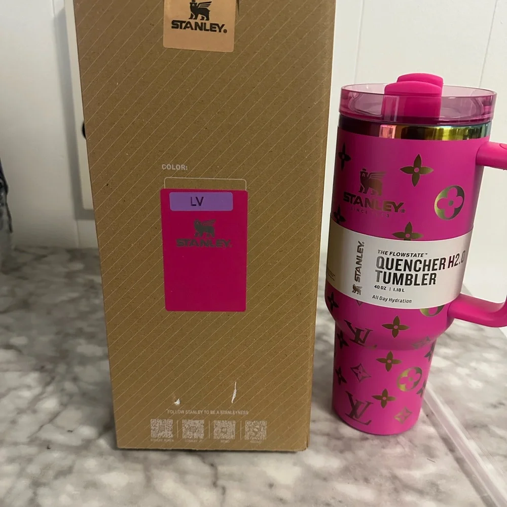 Stanley Hot Pink Travel Quencher Tumbler with Metallic Accents - Picture 8 of 11